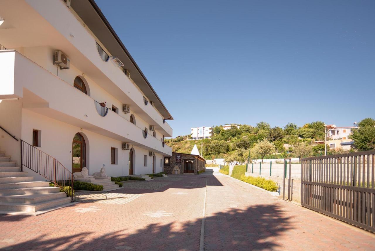 Hotel San Pietro Martin Fushe-Drac 외부 사진